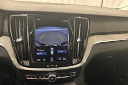 musta Volvo V60 2022 kuva 20.
