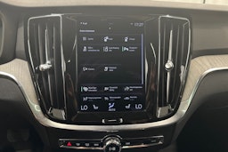 musta Volvo V60 2022 kuva 21.