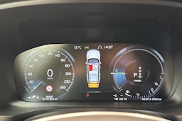 harmaa Volvo V60 2022 kuva 15.