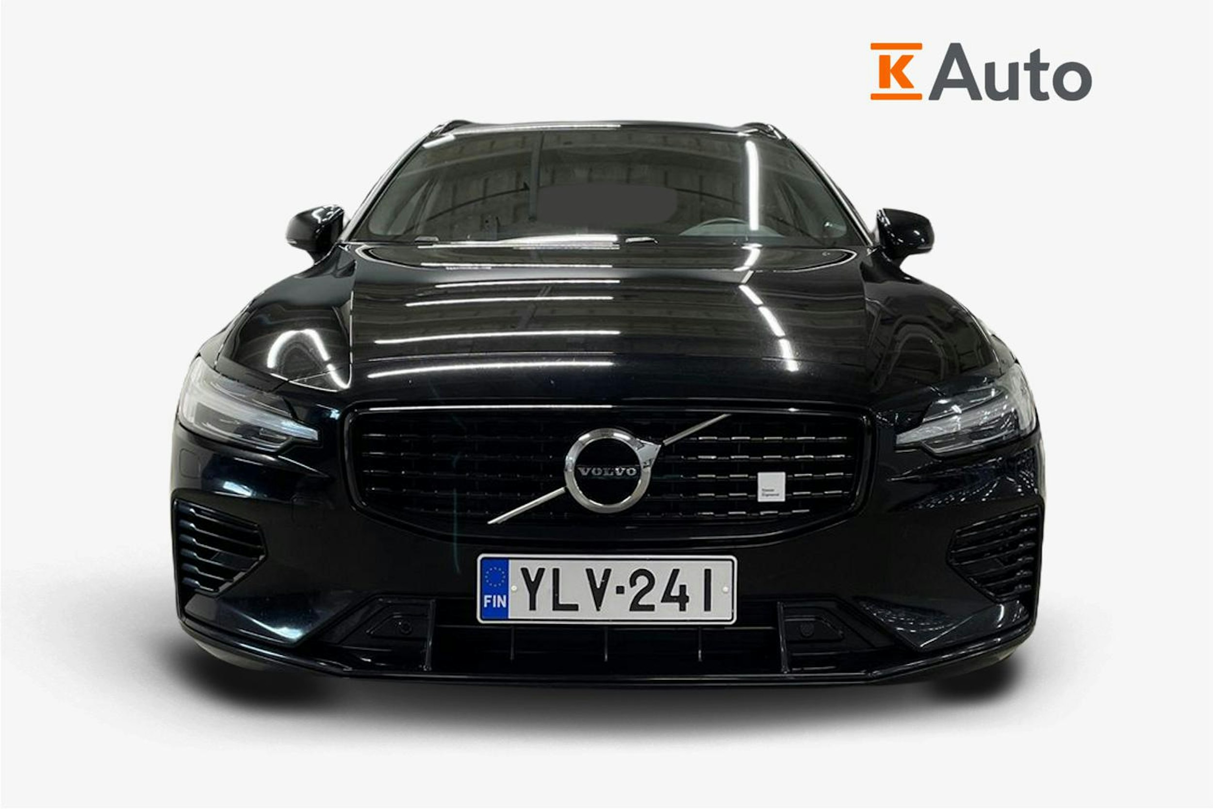 musta Volvo V60 2022 kuva 5.