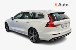 Valkoinen Volvo V60 2022 kuva 2.