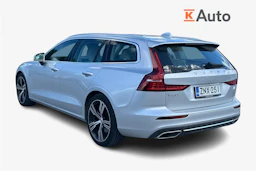 harmaa Volvo V60 2022 kuva 2.