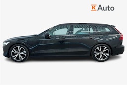 musta Volvo V60 2022 kuva 6.