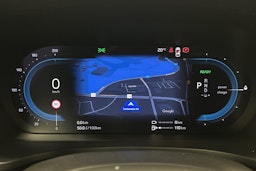 musta Volvo V60 2023 kuva 22.