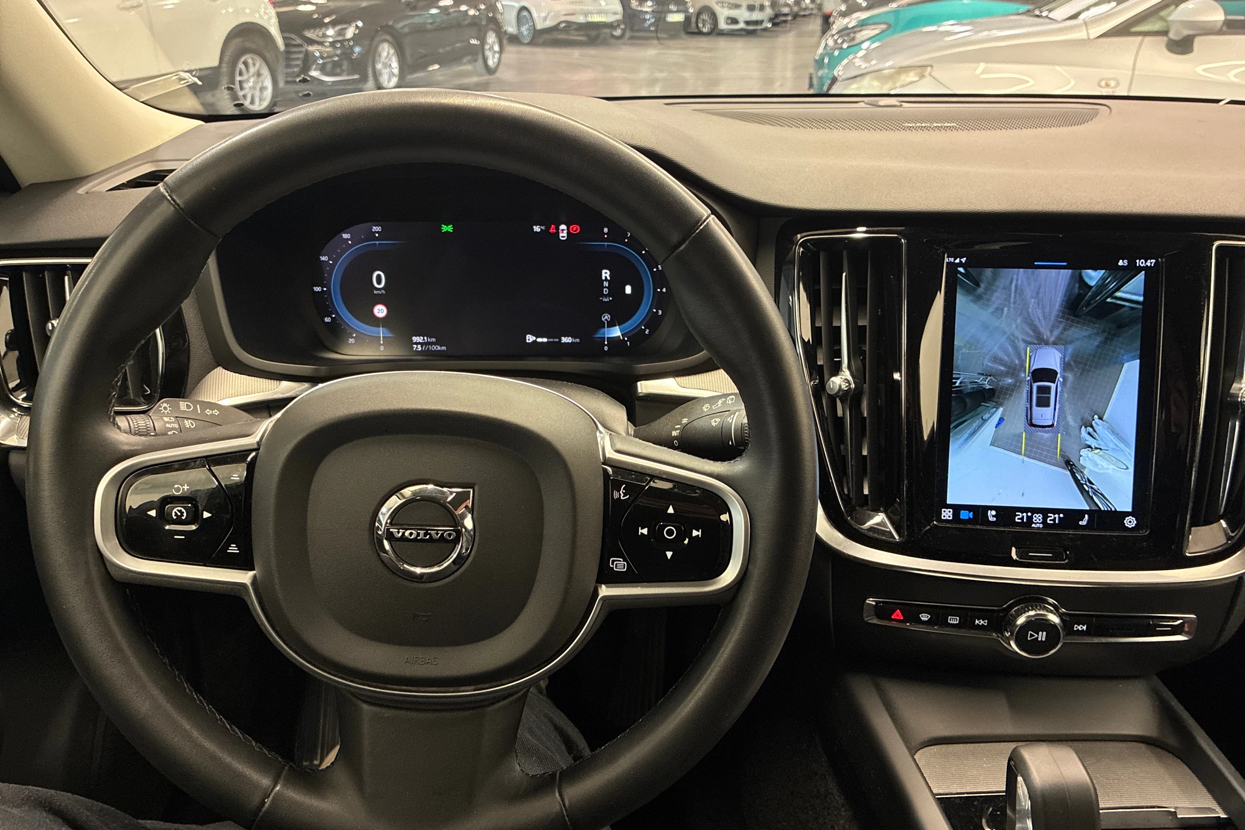 ruskea (beige) Volvo V60 2023 kuva 11.