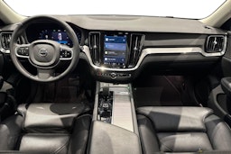 musta Volvo V60 2023 kuva 7.