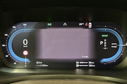 valkoinen Volvo V60 2023 kuva 23.