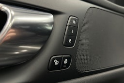 musta Volvo V60 2023 kuva 52.