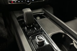 musta Volvo V60 2023 kuva 59.