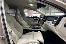 ruskea (beige) Volvo V60 2023 kuva 15.