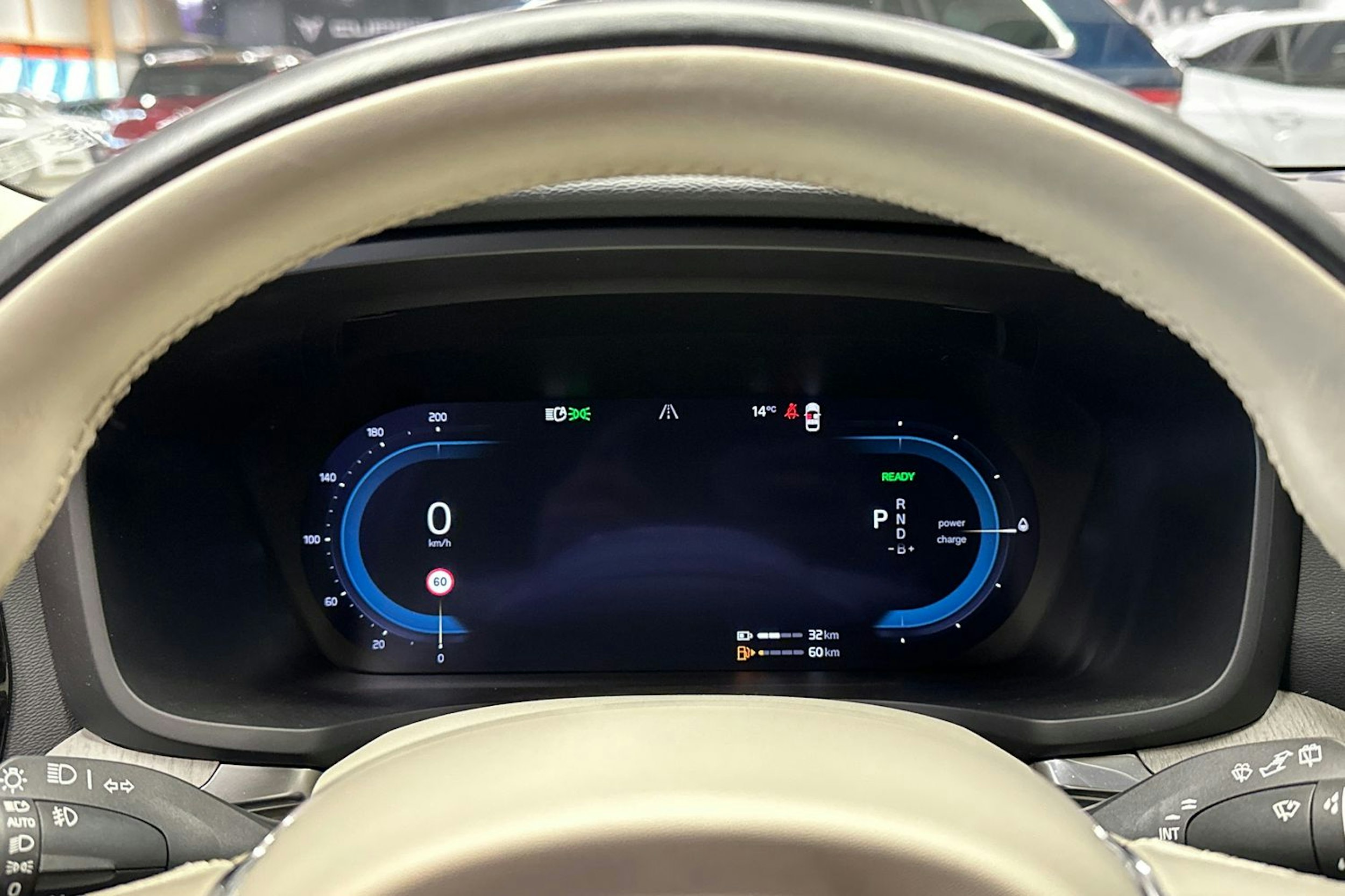 ruskea (beige) Volvo V60 2023 kuva 25.