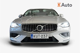 harmaa Volvo V60 2023 kuva 5.