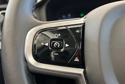 harmaa Volvo V60 2023 kuva 22.