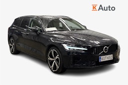musta Volvo V60 2023 kuva 1.