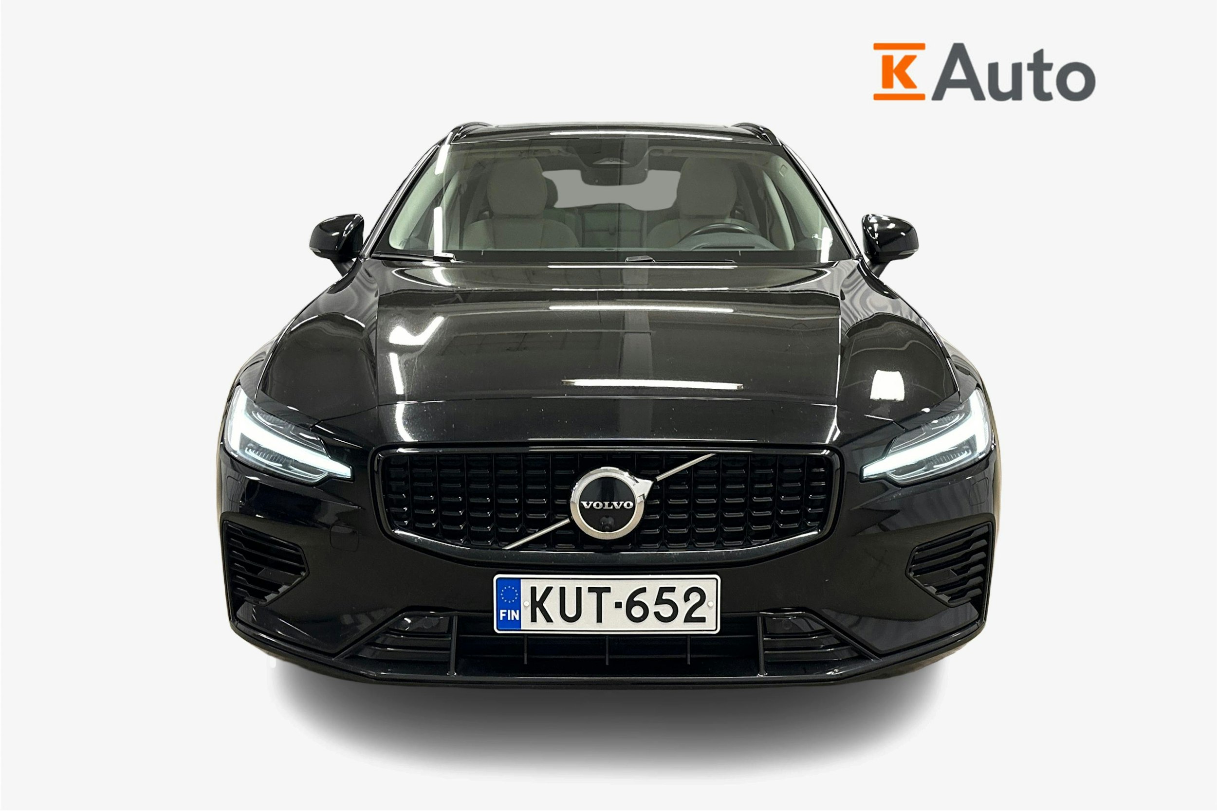 musta Volvo V60 2023 kuva 5.