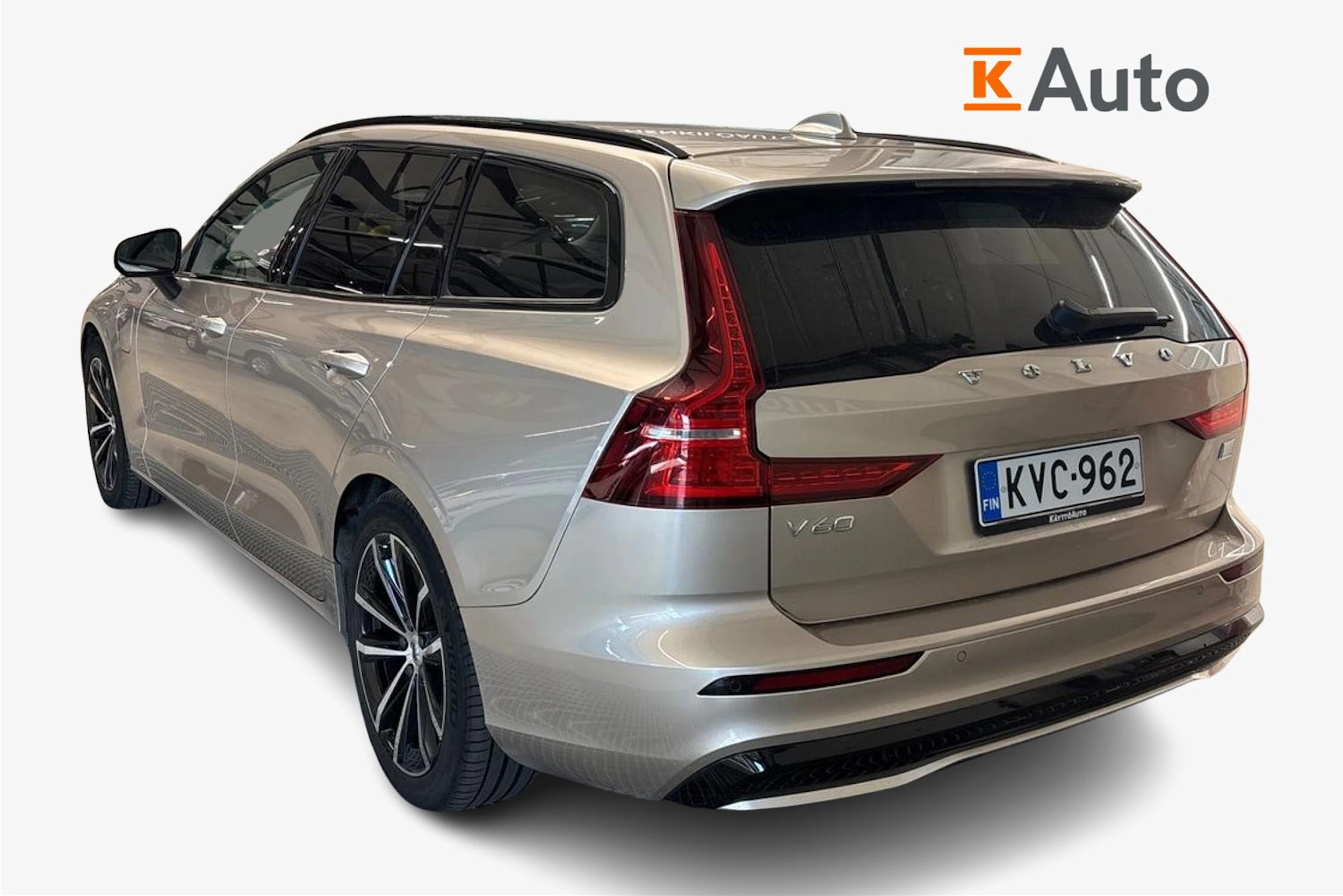 ruskea (beige) Volvo V60 2023 kuva 2.