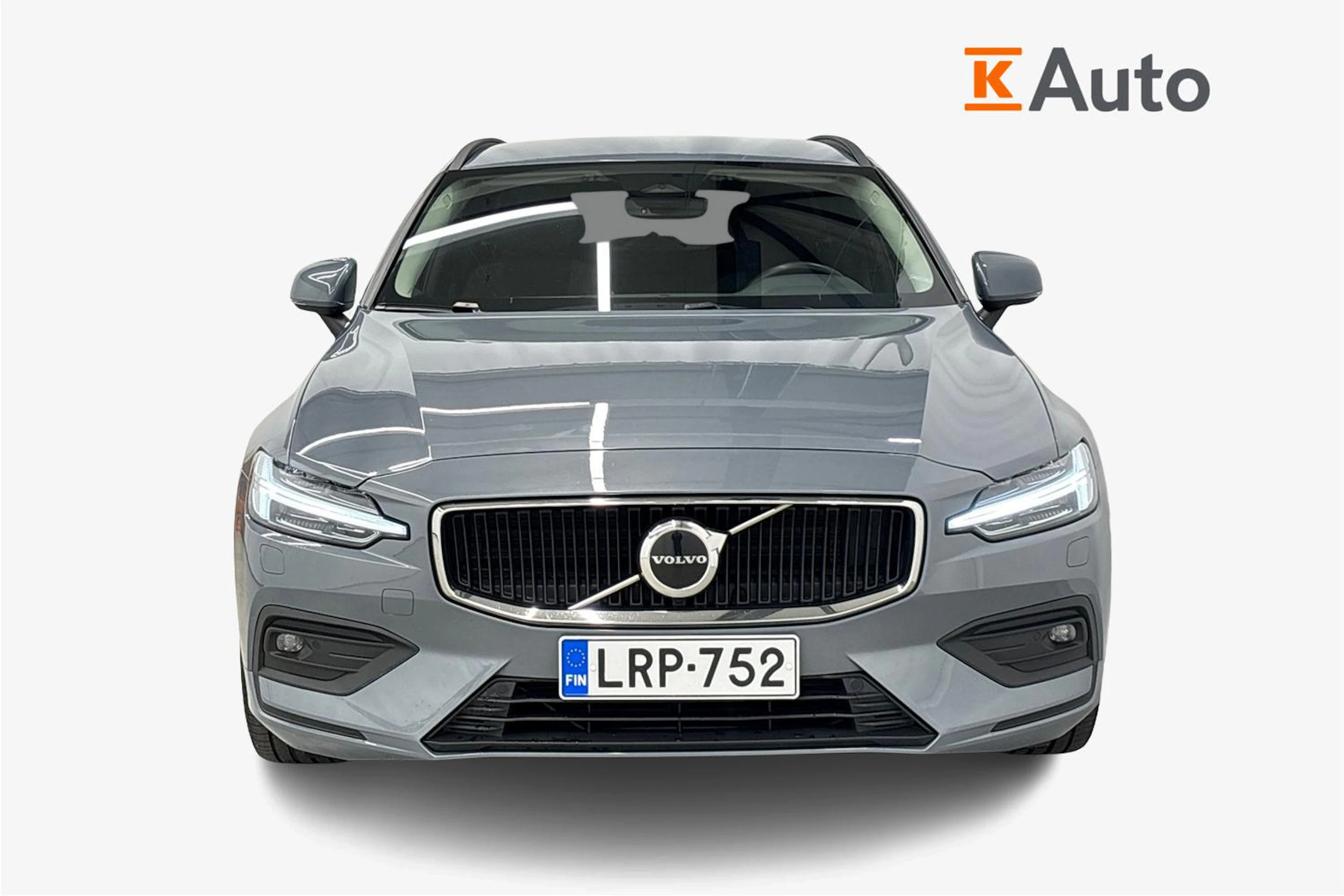harmaa Volvo V60 2023 kuva 4.
