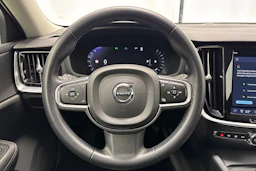 harmaa Volvo V60 2023 kuva 12.