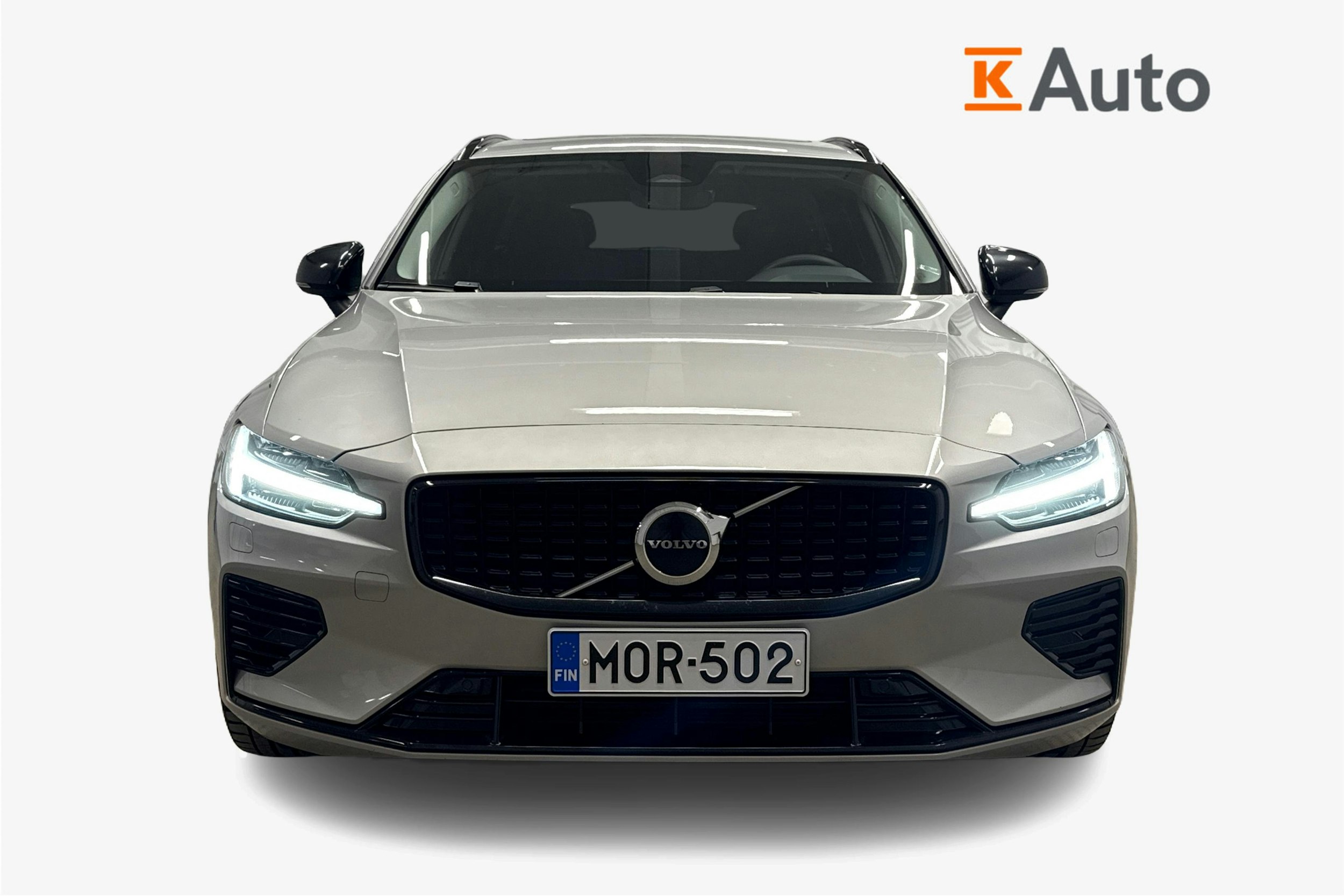 harmaa Volvo V60 2023 kuva 5.