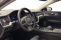 harmaa Volvo V60 2023 kuva 7.