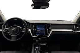 harmaa Volvo V60 2023 kuva 9.