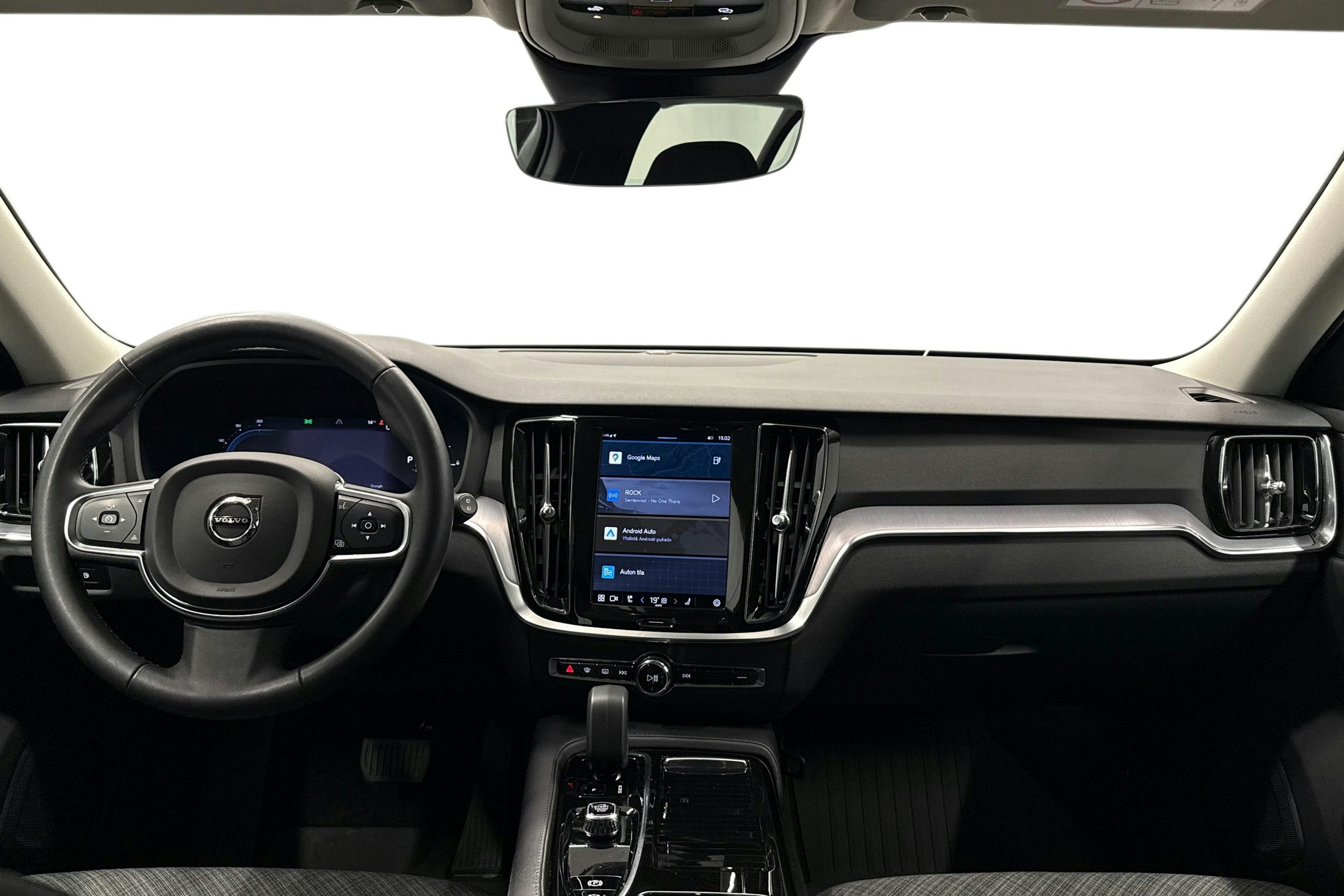 harmaa Volvo V60 2023 kuva 9.