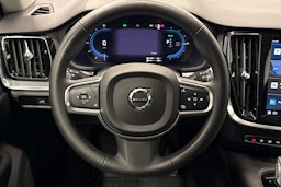 harmaa Volvo V60 2023 kuva 14.