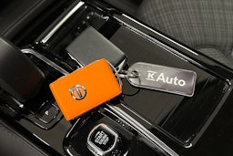 harmaa Volvo V60 2023 kuva 27.