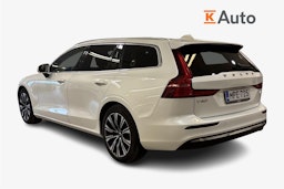 Valkoinen Volvo V60 2023 kuva 2.