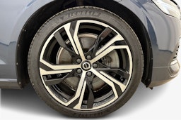 met. sininen Volvo V60 2023 kuva 11.