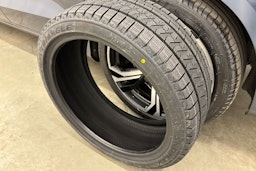 met. sininen Volvo V60 2023 kuva 13.