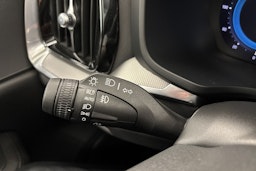 met. sininen Volvo V60 2023 kuva 30.