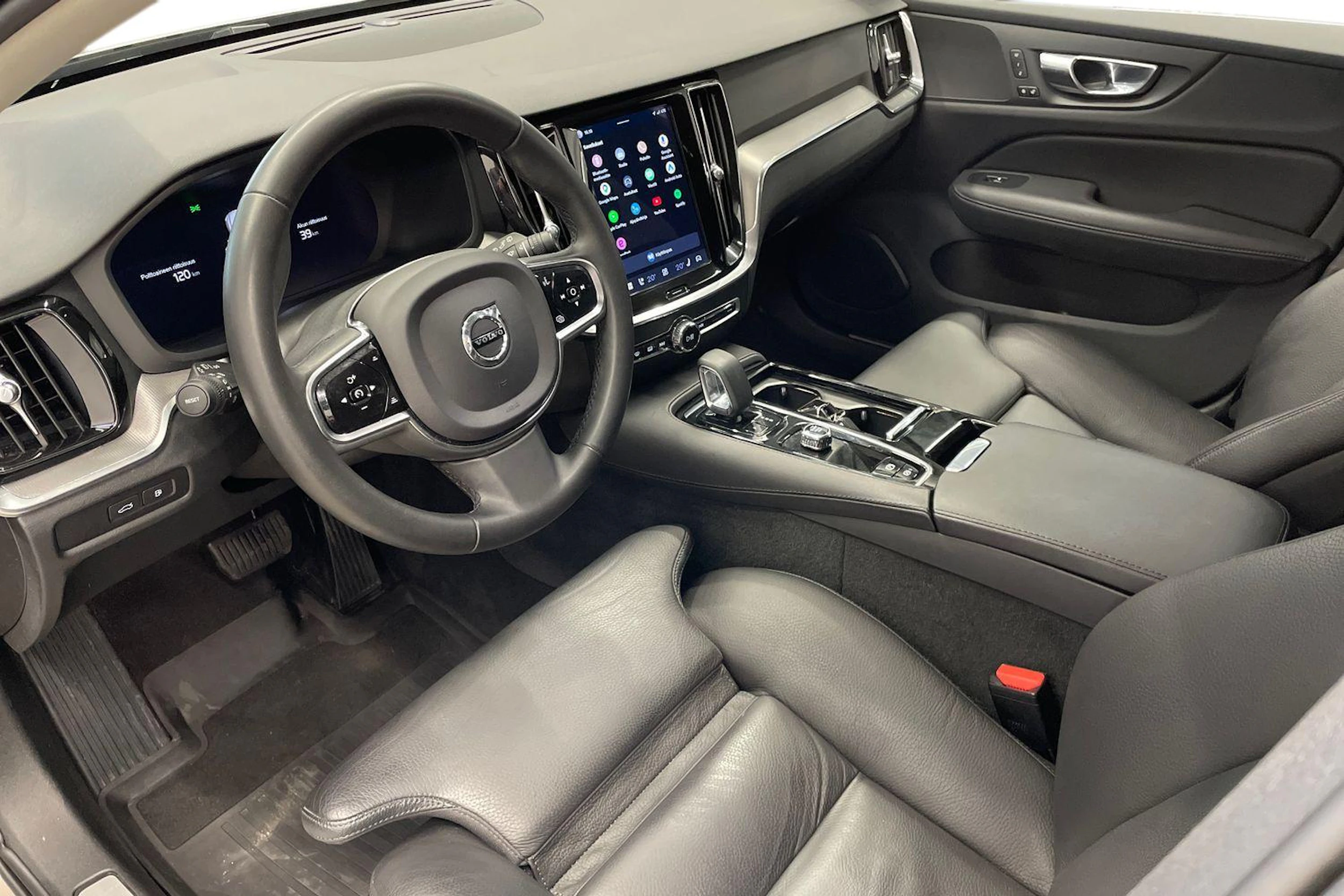 ruskea (beige) Volvo V60 2023 kuva 8.