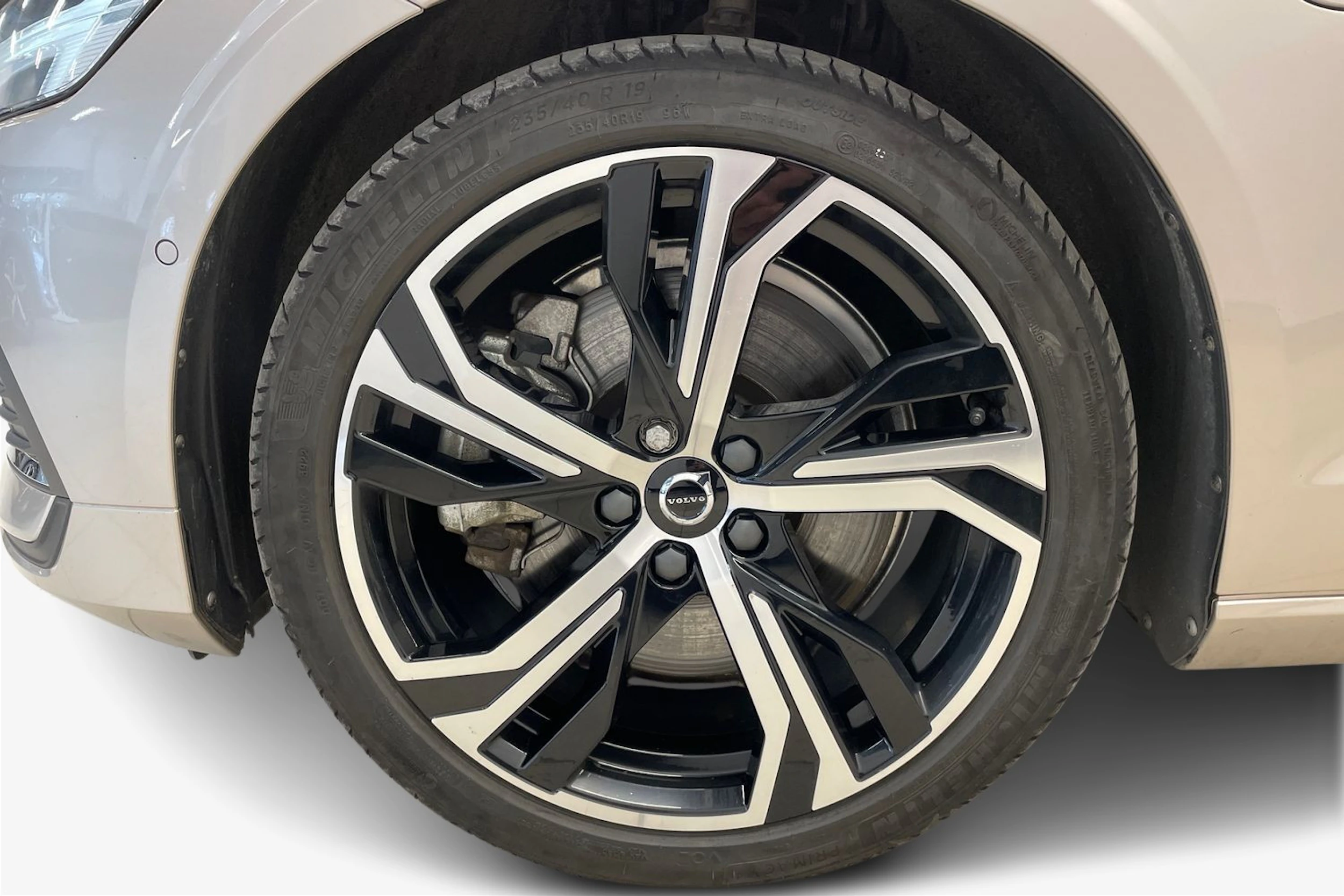 ruskea (beige) Volvo V60 2023 kuva 12.