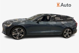 sininen Volvo V60 2023 kuva 6.