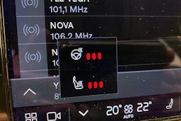 musta Volvo V60 2023 kuva 25.