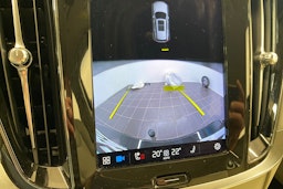 musta Volvo V60 2023 kuva 26.