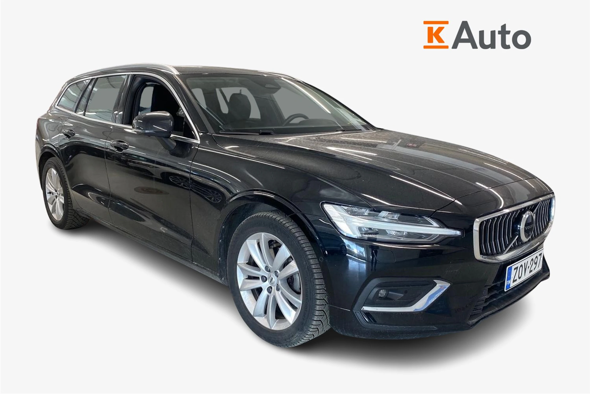 Musta Volvo V60 2023 kuva 1.