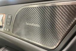 harmaa Volvo V60 2025 kuva 37.