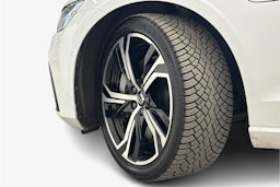 valkoinen Volvo V60 2025 kuva 11.