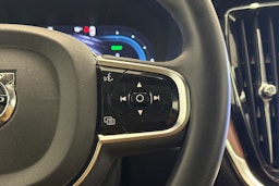 valkoinen Volvo V60 2025 kuva 16.