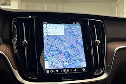 valkoinen Volvo V60 2025 kuva 19.