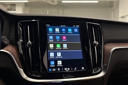 valkoinen Volvo V60 2025 kuva 20.