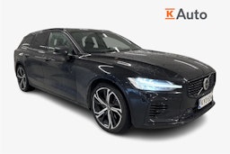 musta Volvo V60 2024 kuva 1.