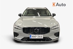 harmaa Volvo V60 2024 kuva 5.
