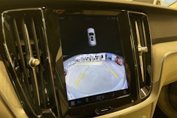 harmaa Volvo V60 2024 kuva 16.