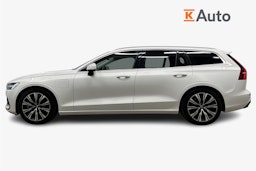 valkoinen Volvo V60 2024 kuva 6.