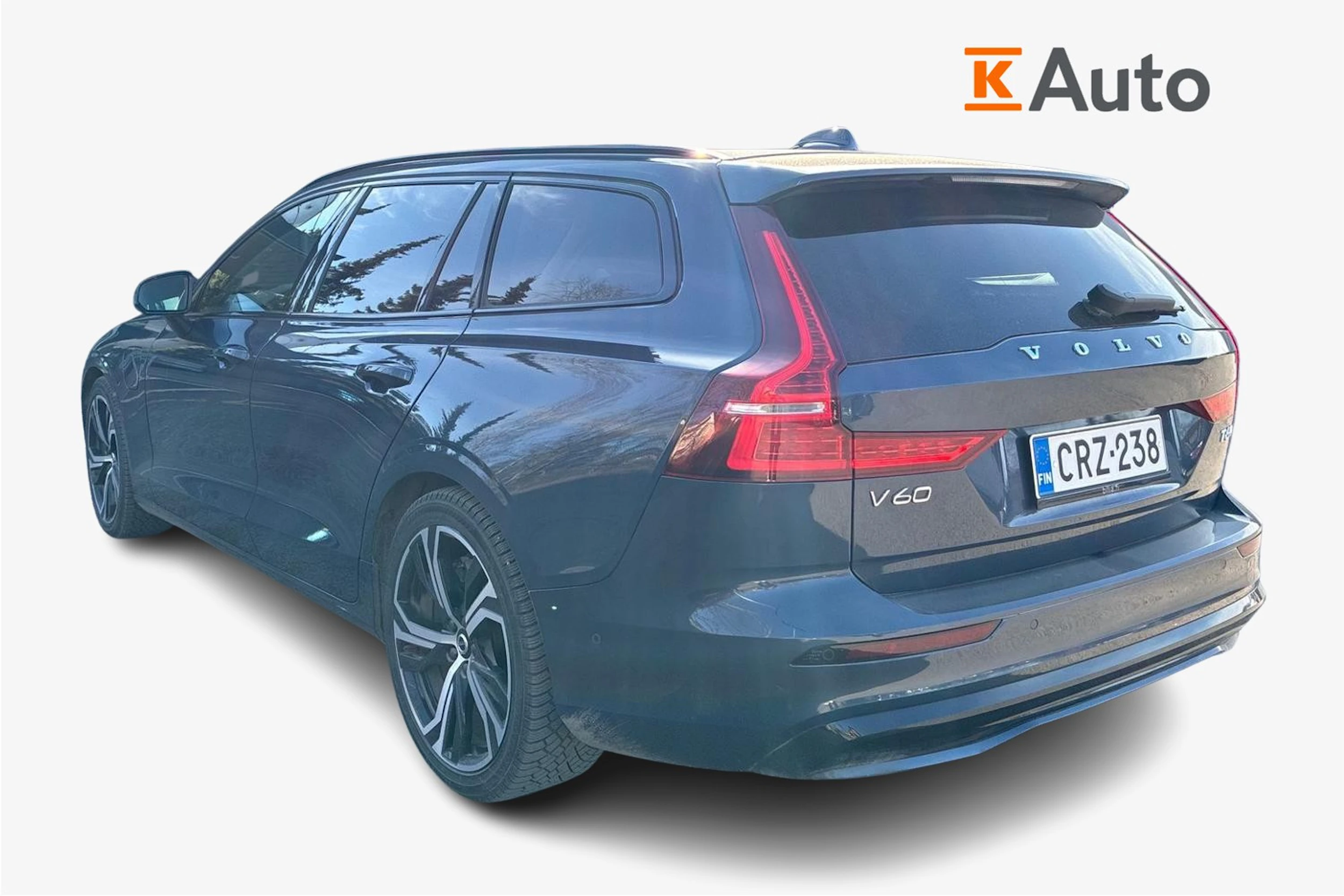 Sininen Volvo V60 2025 kuva 2.