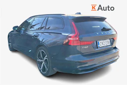 Sininen Volvo V60 2025 kuva 2.