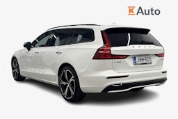 Valkoinen Volvo V60 2025 kuva 2.